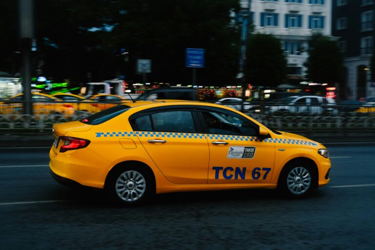 Image of an taxi